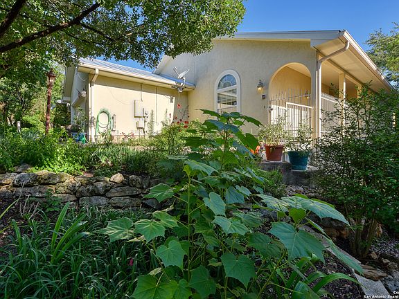 4th image of 11 FONTHILL WAY