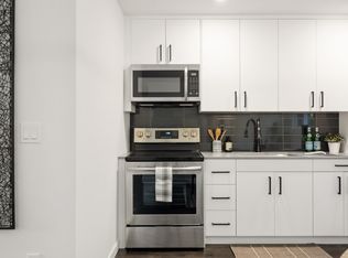 4541 NE 55th St APT 6, Seattle, WA 98105