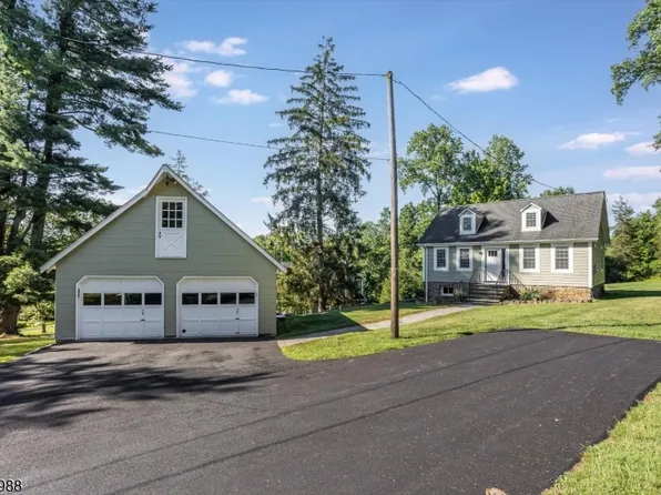 16 Chester Place, Chester Twp., NJ 07930