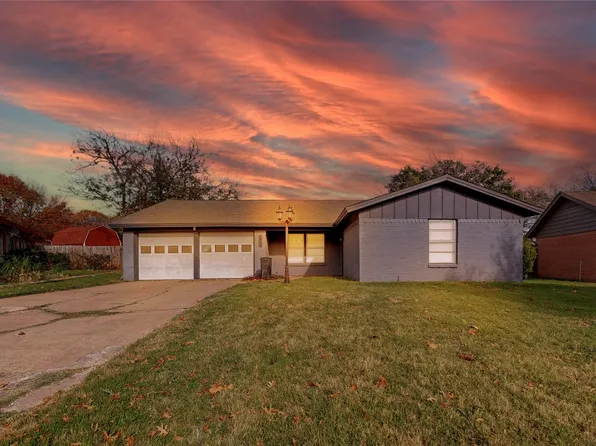 2931 Lawrence St, Irving, TX 75061