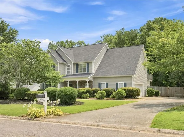 6356 Wilmington Way, Flowery Branch, GA 30542