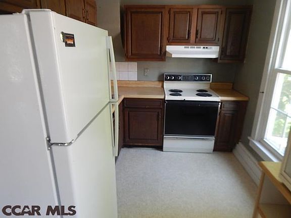 5th image of 435 Willowbank St