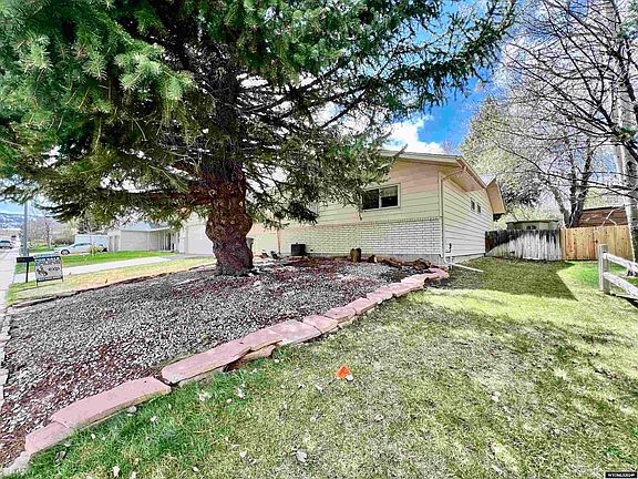 2nd image of 2048 Linda Vista Drive