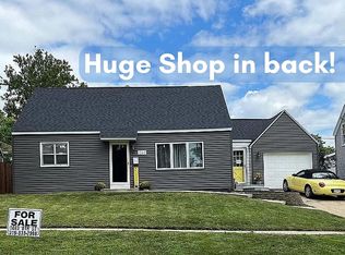 1063 8th St, Marion, IA 52302