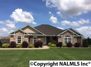 215 Jimmy Fisk Rd, Hazel Green, AL 35750