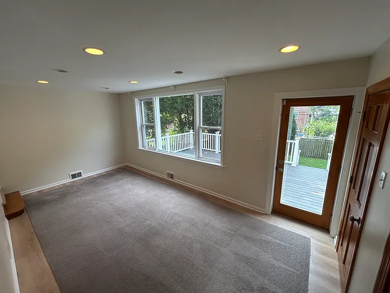 1524 Knox Rd — Photo 9
