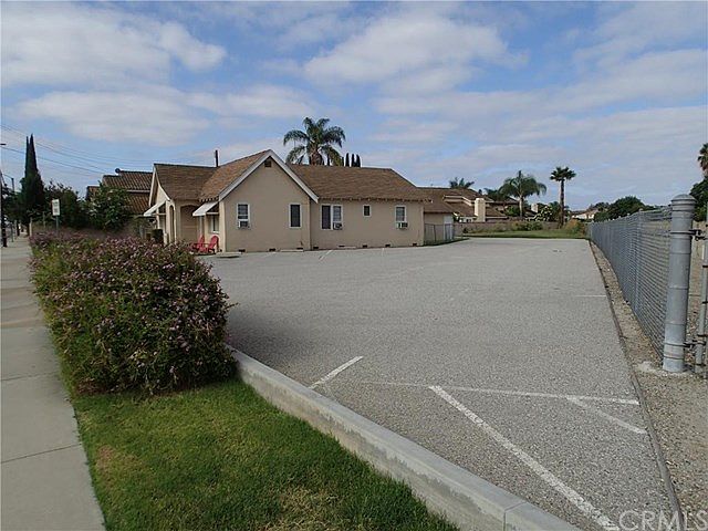 1st image of 8231 Luna Way