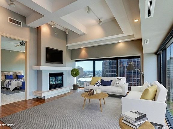 2nd image of 1101 Walnut 1607 St Unit 1607