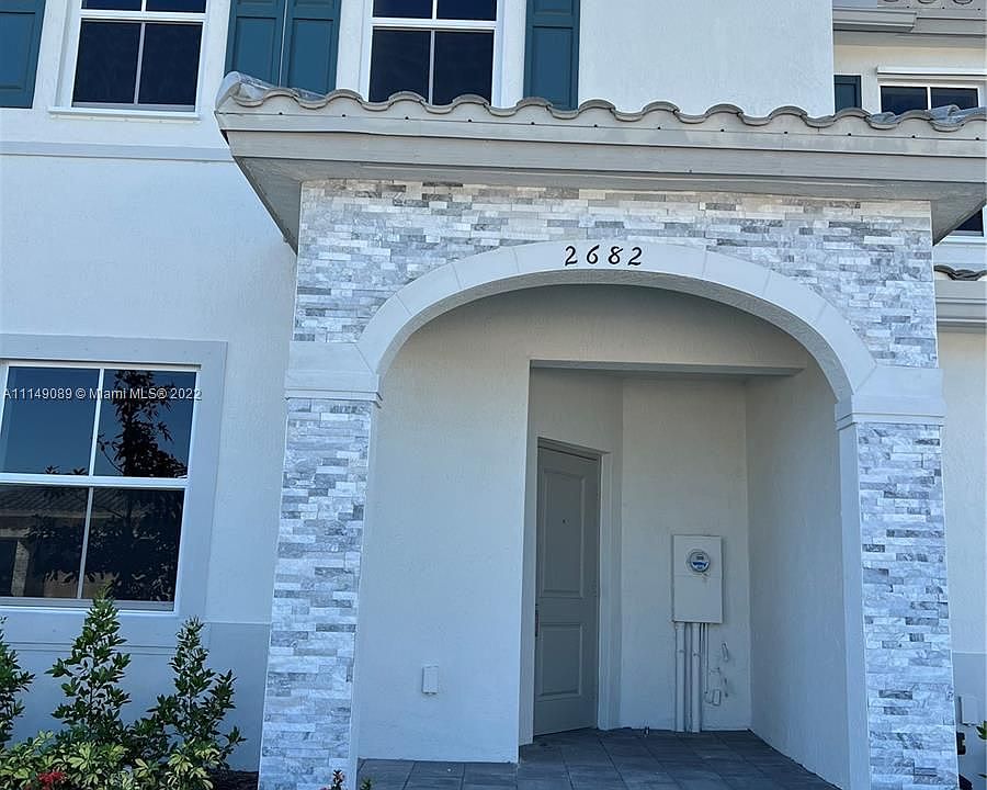1st image of 2682 SE 18th St #2682