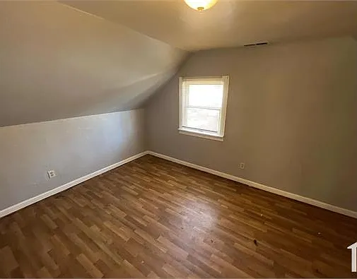 1230 Darr Dr — Photo 6