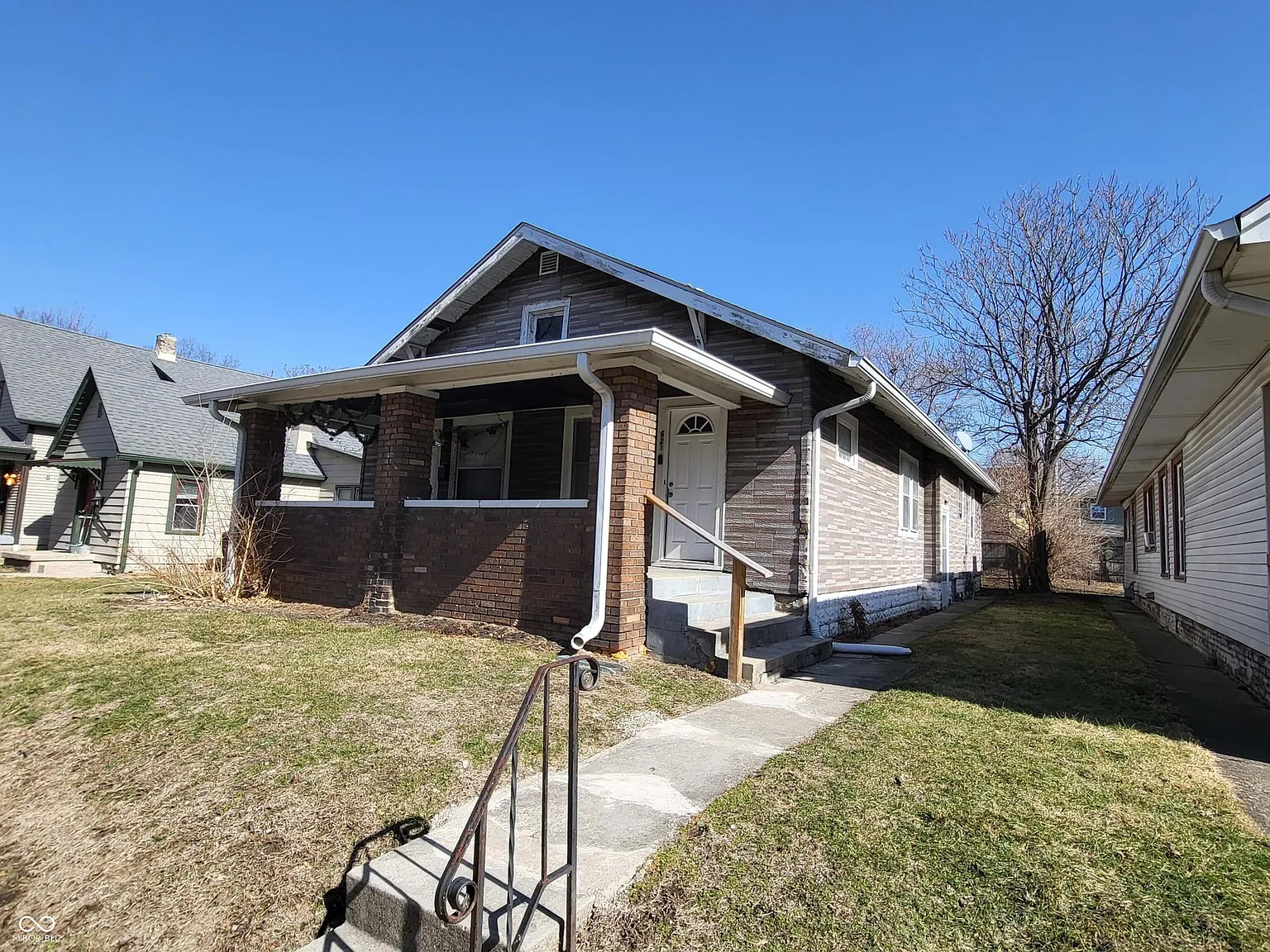 2 bed, 1.0 bath, 726 sqft, $999 — Photo 2