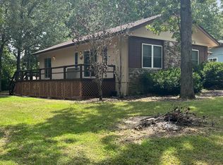 22 Iuka Dr, Cherokee Village, AR 72529