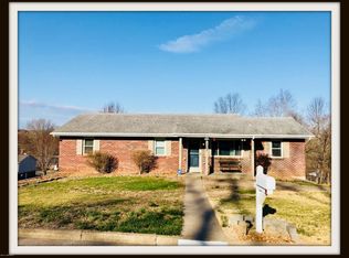 207 Knaebel Ln, Jefferson City, MO 65101