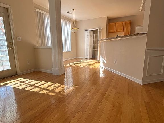 3rd image of 202 Branchester Ct