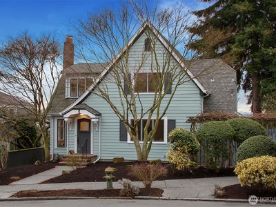 1100 23rd Avenue E, Seattle, WA, 98112