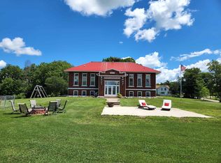 214 S School St, Browntown, WI 53522