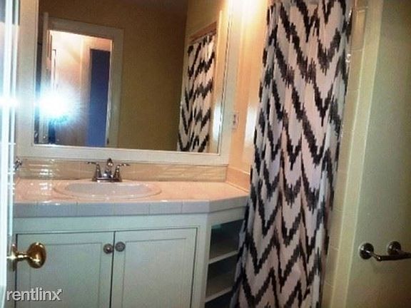 8 Gloucester St. #10 Boston (Back Bay) Unit Photo 11