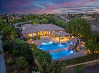 540 Mountain House Dr, Riverside, CA 92506
