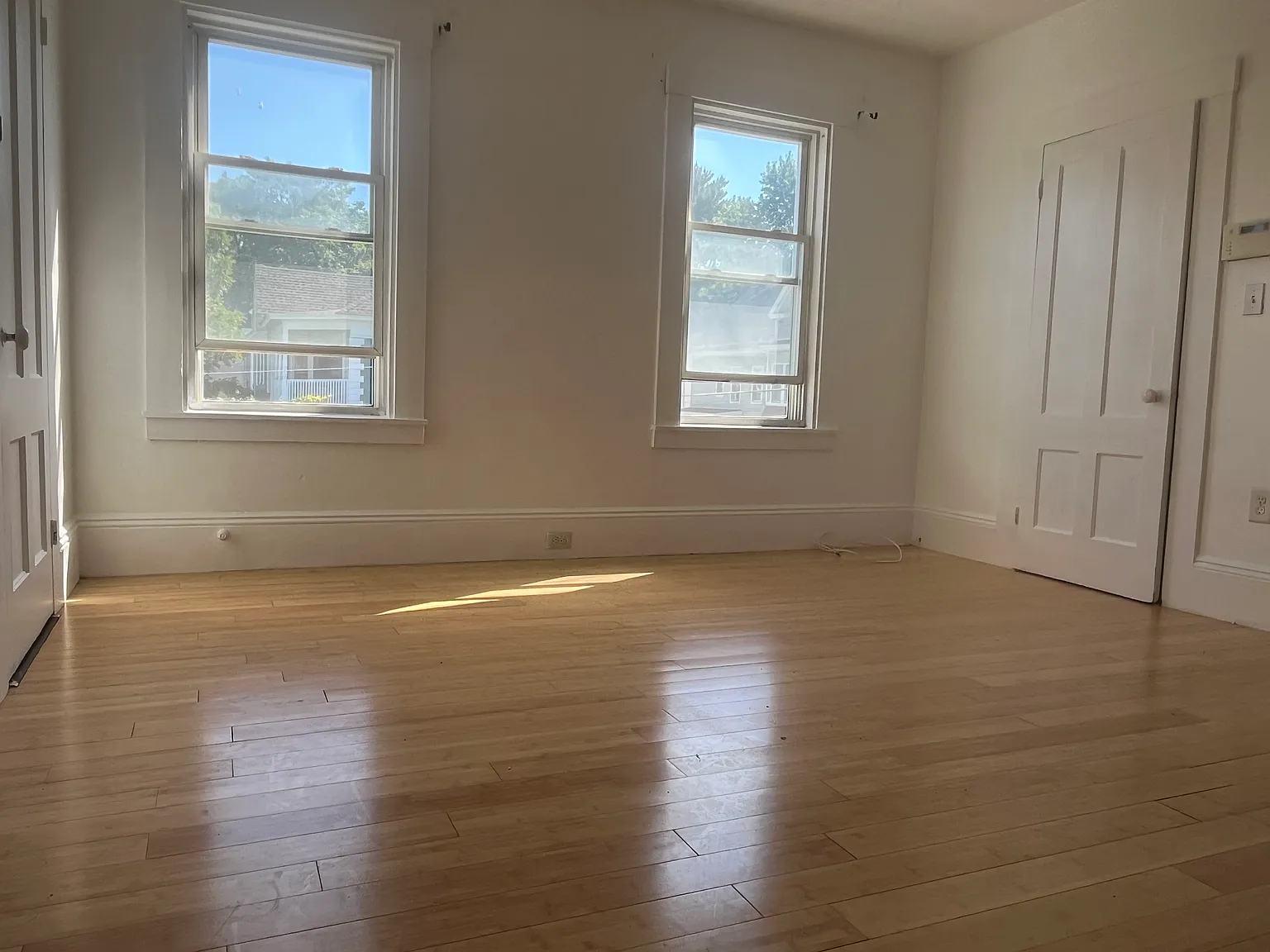 3 bed, 1588 sqft, $3,000 — Photo 3