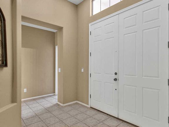 4th image of 2851 E Estrella Dr