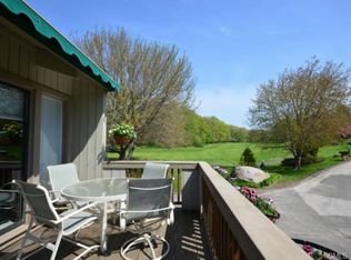 662 Osage Ln, Stratford, CT 06614