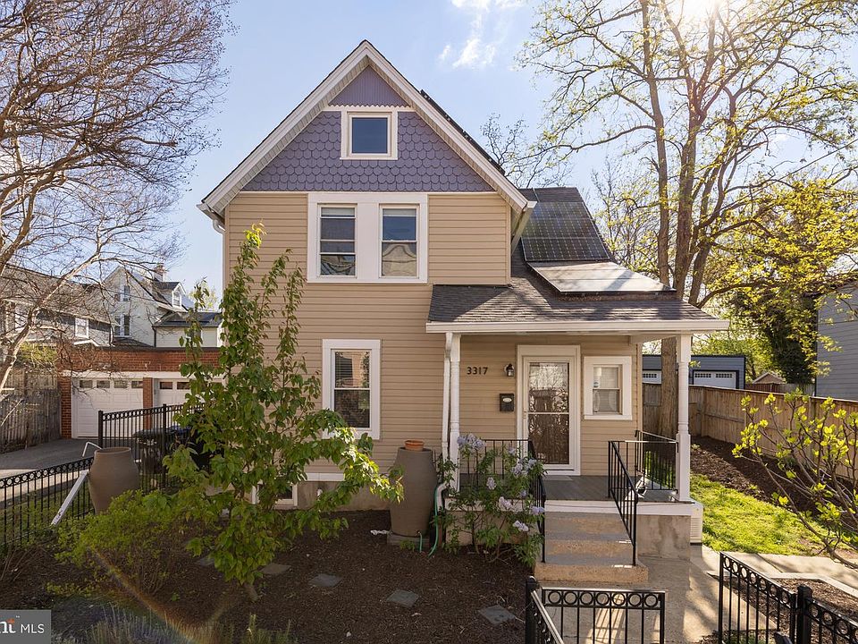 1st image of 3317 9th St NE