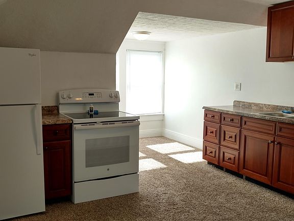 Bright kitchen with great views. Clean and new.