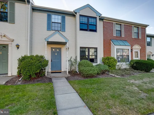 3 Oneill Ct, Lawrence Township, NJ 08648