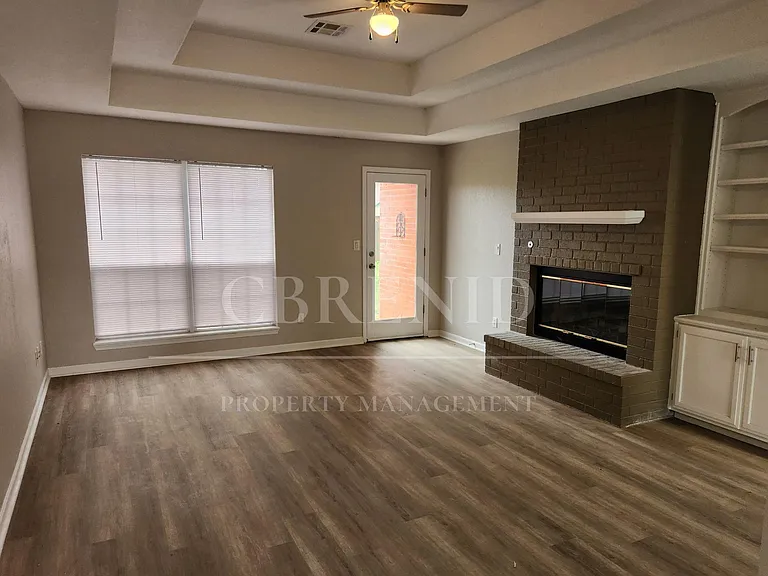 4505 Ponderosa Dr — Photo 2