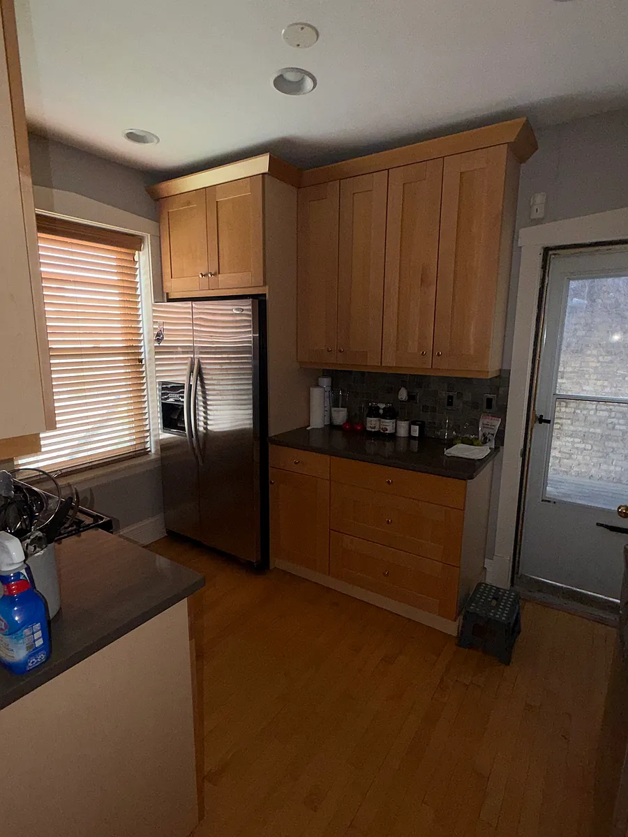 Building Photo - 844 S Humphrey Ave #2