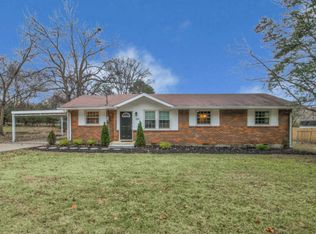 583 Walton Ferry Rd, Hendersonville, TN 37075
