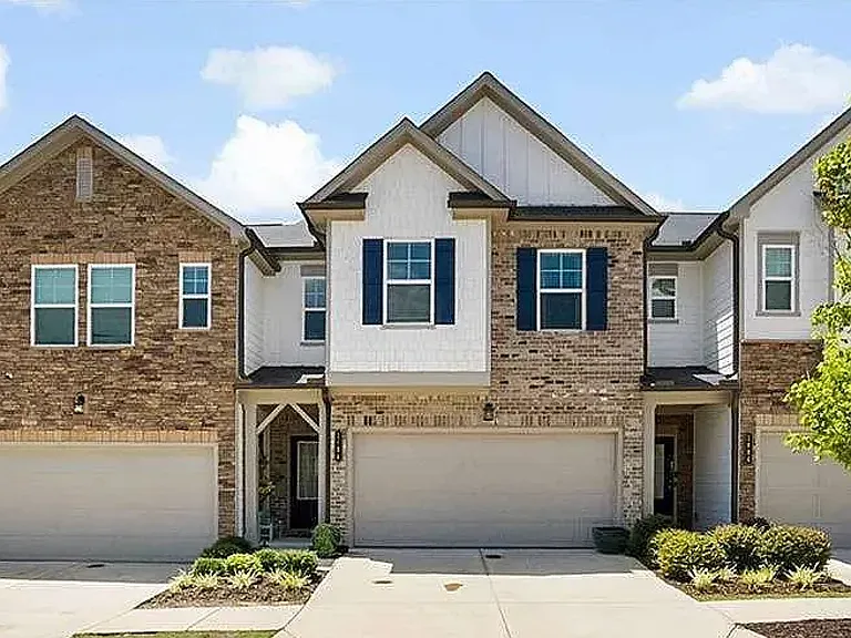 1484 Ben Park Way — Photo 1