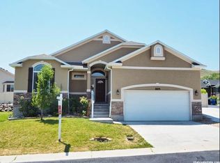 8879 W Digger Ln, Magna, UT 84044