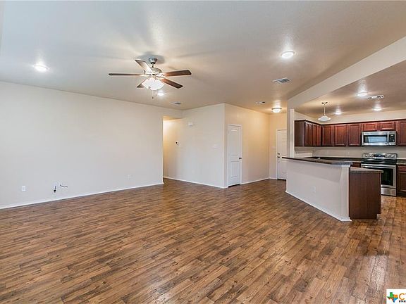 4th image of 2574 Valley Forge Dr