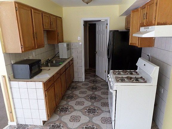 5th image of 741 Sandpiper Ct #6