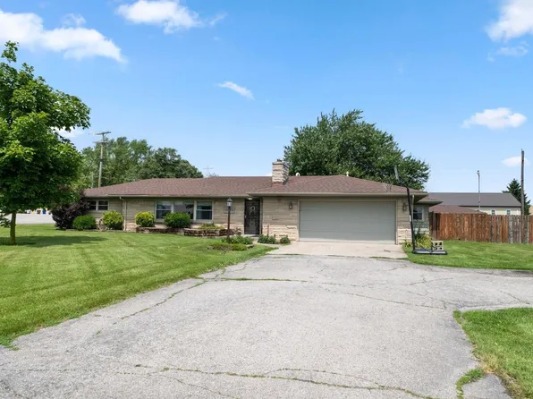 15853 State Road 37, Harlan, IN 46743