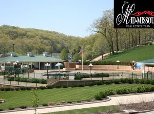 50 Arnold Palmer Drive #100, Lake Ozark, MO 65049