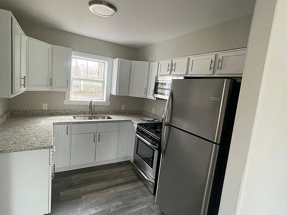 4th image of 2511 E 35th Ave