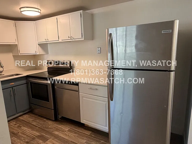 1150 E Garfield Ave — Photo 4