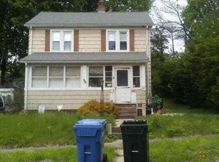 75 Buckingham St, Meriden, CT 06451