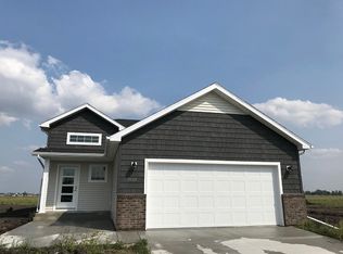 3622 17th St S, Moorhead, MN 56560