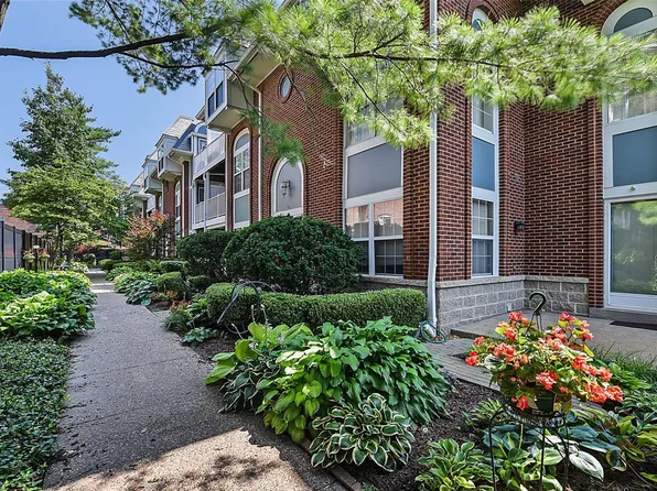 4235 W Pine Blvd APT 1, Saint Louis, MO 63108