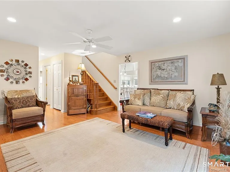4 Eastview Rd — Photo 15