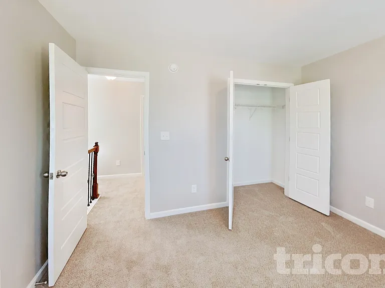 32 Balboa Pkwy — Photo 11