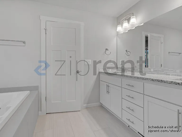 6460 N 89th Ave — Photo 30