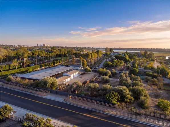 2100 Mesa Dr, Newport Beach, CA 92660