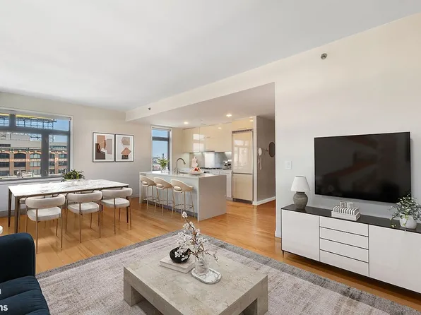 11-02 49th Ave #8A, Long Island City, NY 11101