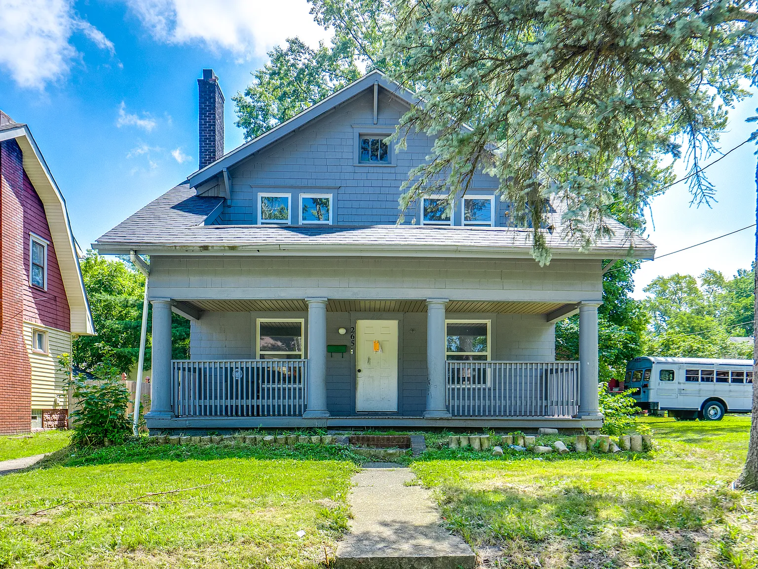 3 bed, 1.5 bath, 1752 sqft, $1,260 — Photo 1