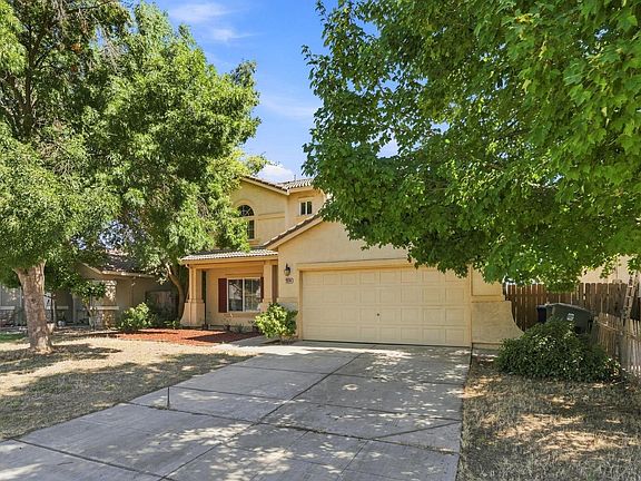 2nd image of 2834 Cherry Tree Ln