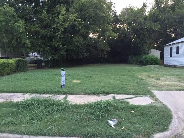 2nd image of 5611 Van Winkle Blvd